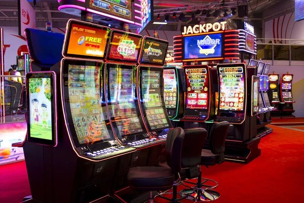 jenga platform interface showing sportsbook, live casino, and slots categories